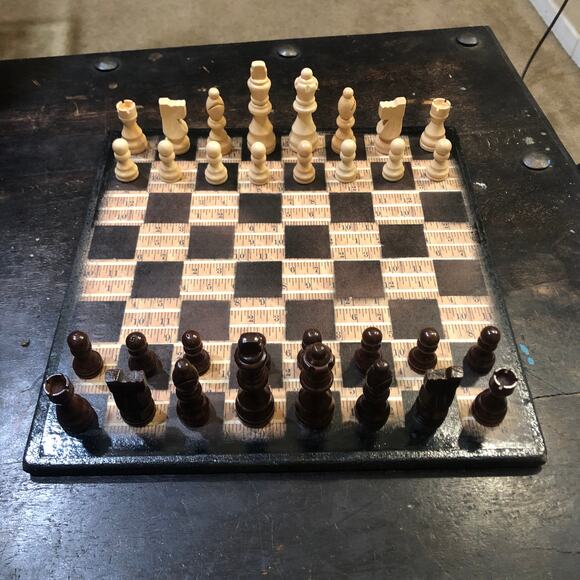 Scrapbook Chess Set - Ruler Pattern - Picture 10 of 12